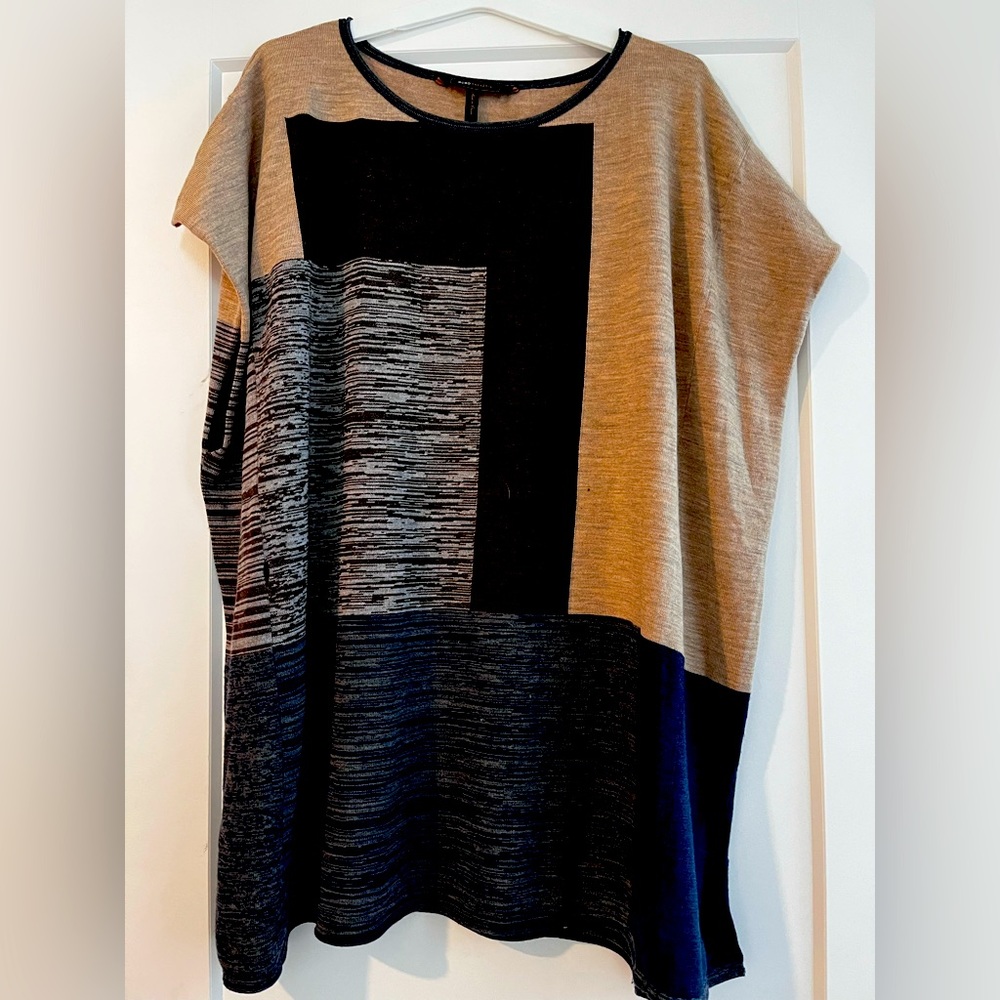 BCBG Maxazria tunic wool size OS